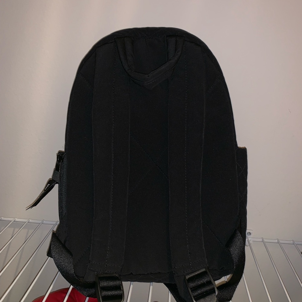 LAST 1-NWT Vera Bradley Essential Compact Backpack - Picture 2 of 8